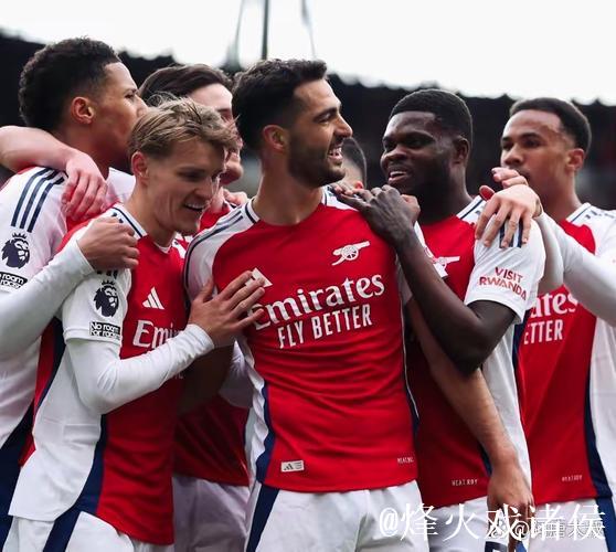 希勒:阿森纳拥有英超最强阵容,而且是唯一稳定 希勒:阿森纳拥有英超最强阵容,而且是唯一稳定